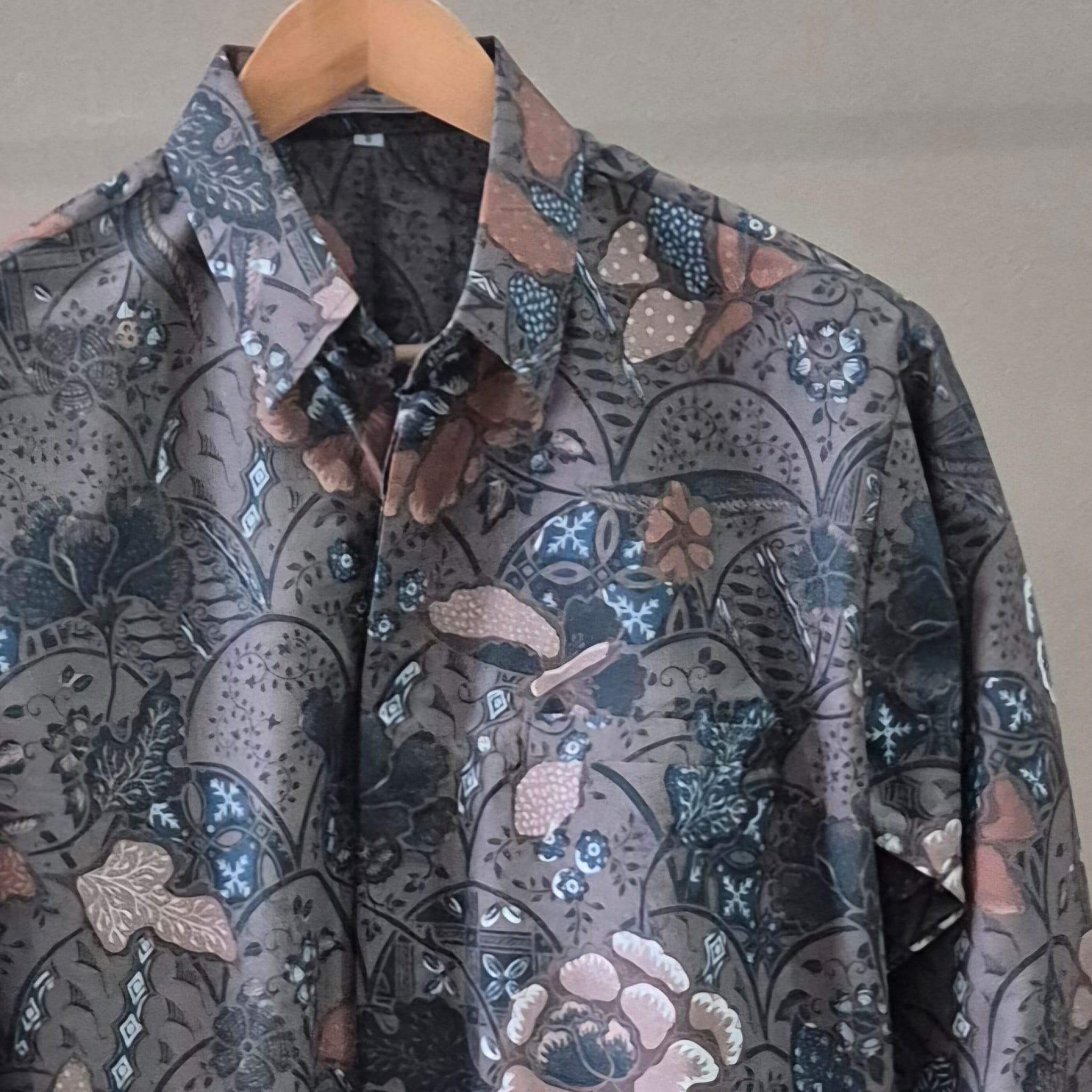 Regular Batik Men's Long Sleeve Shirt