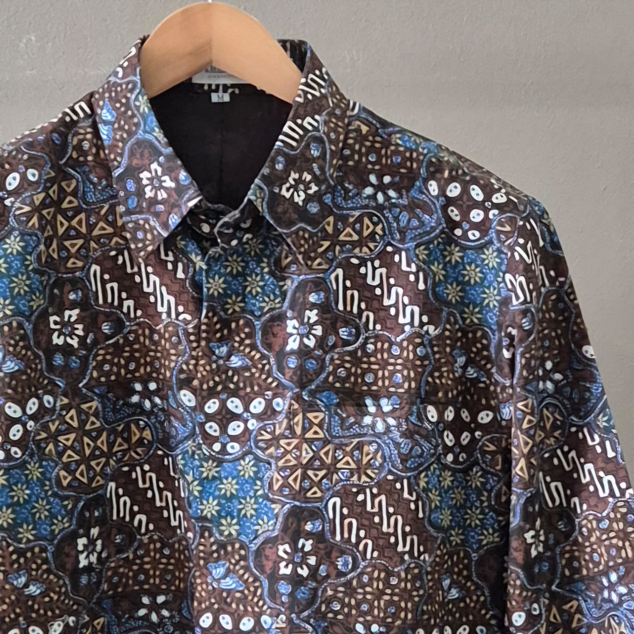 Premium Batik Tulis Supreme Men's Long Sleeve Shirt - M