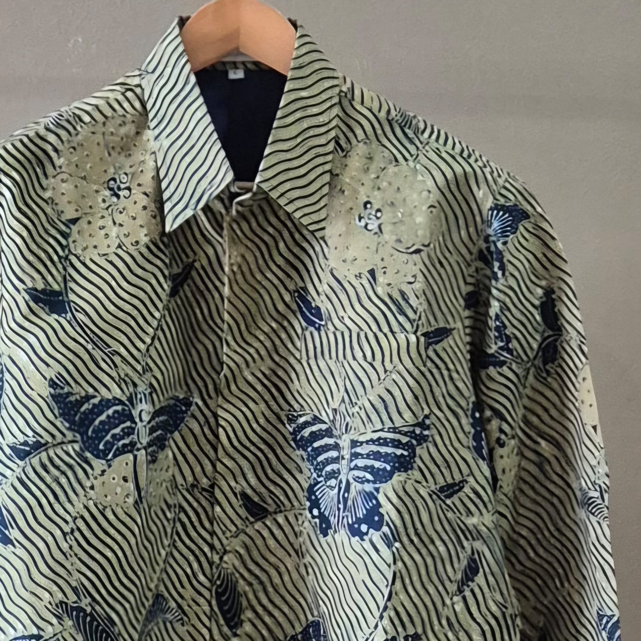 Premium Batik Tulis Supreme Men's Long Sleeve Shirt - L
