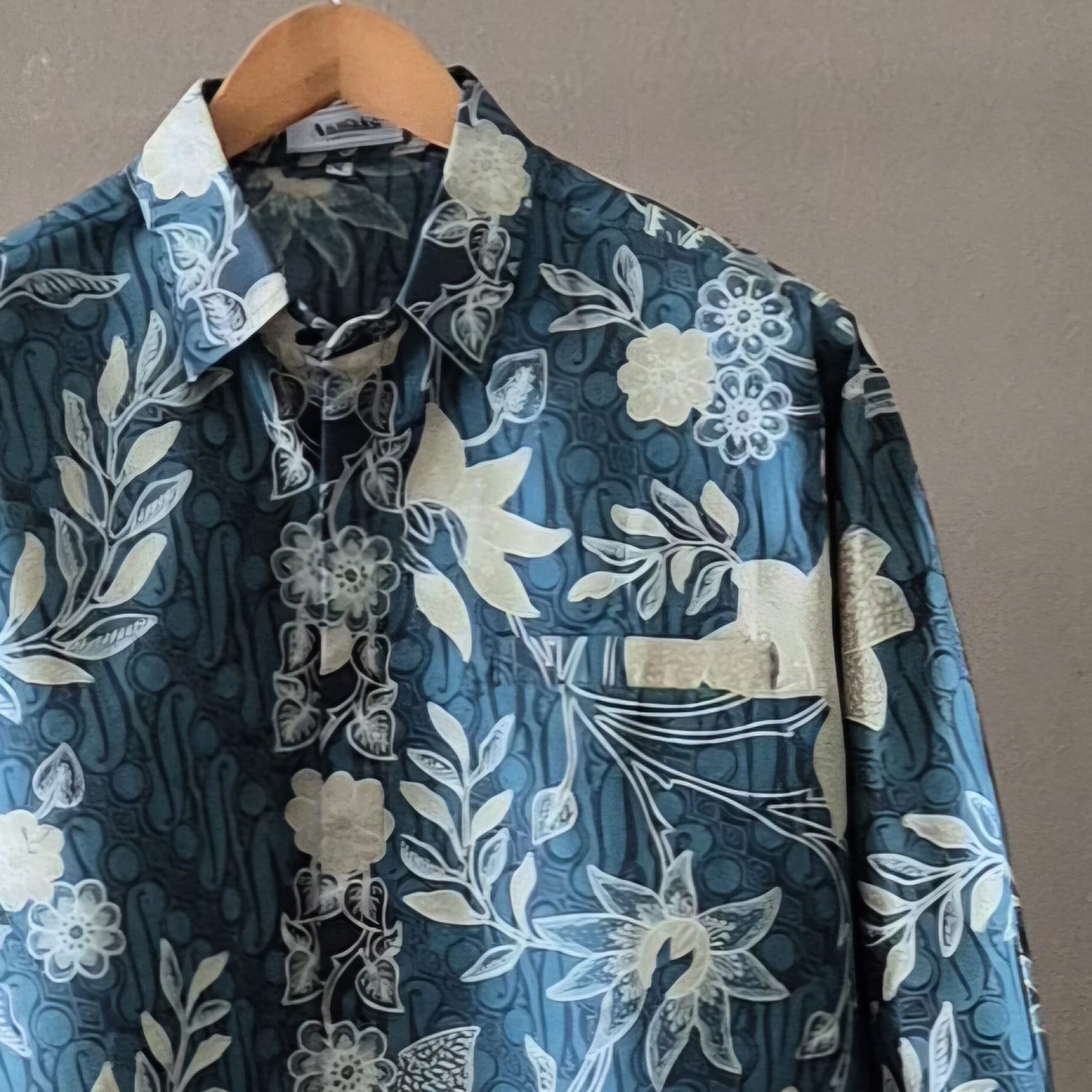 Regular Batik Men's Long Sleeve Shirt (Copy)