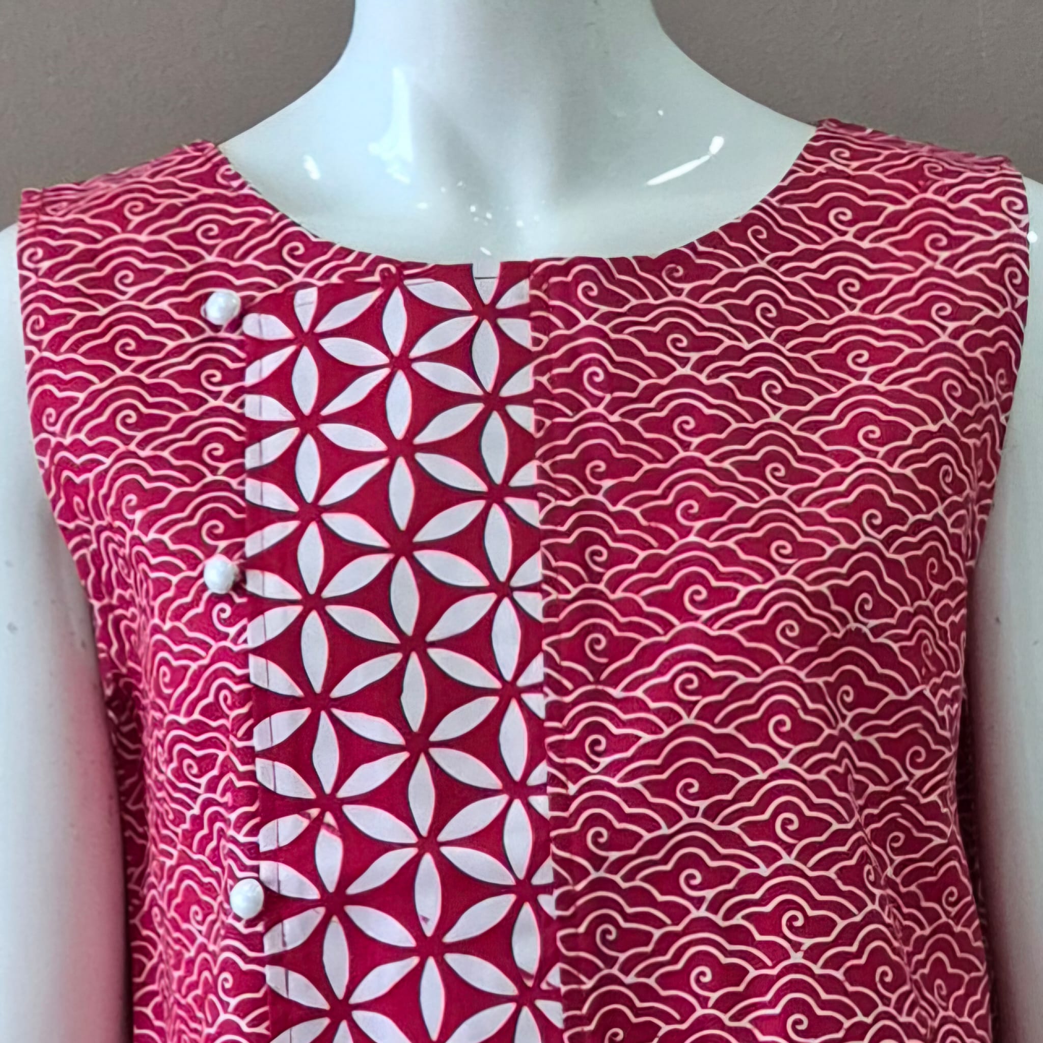Tropical Side Button Top - M