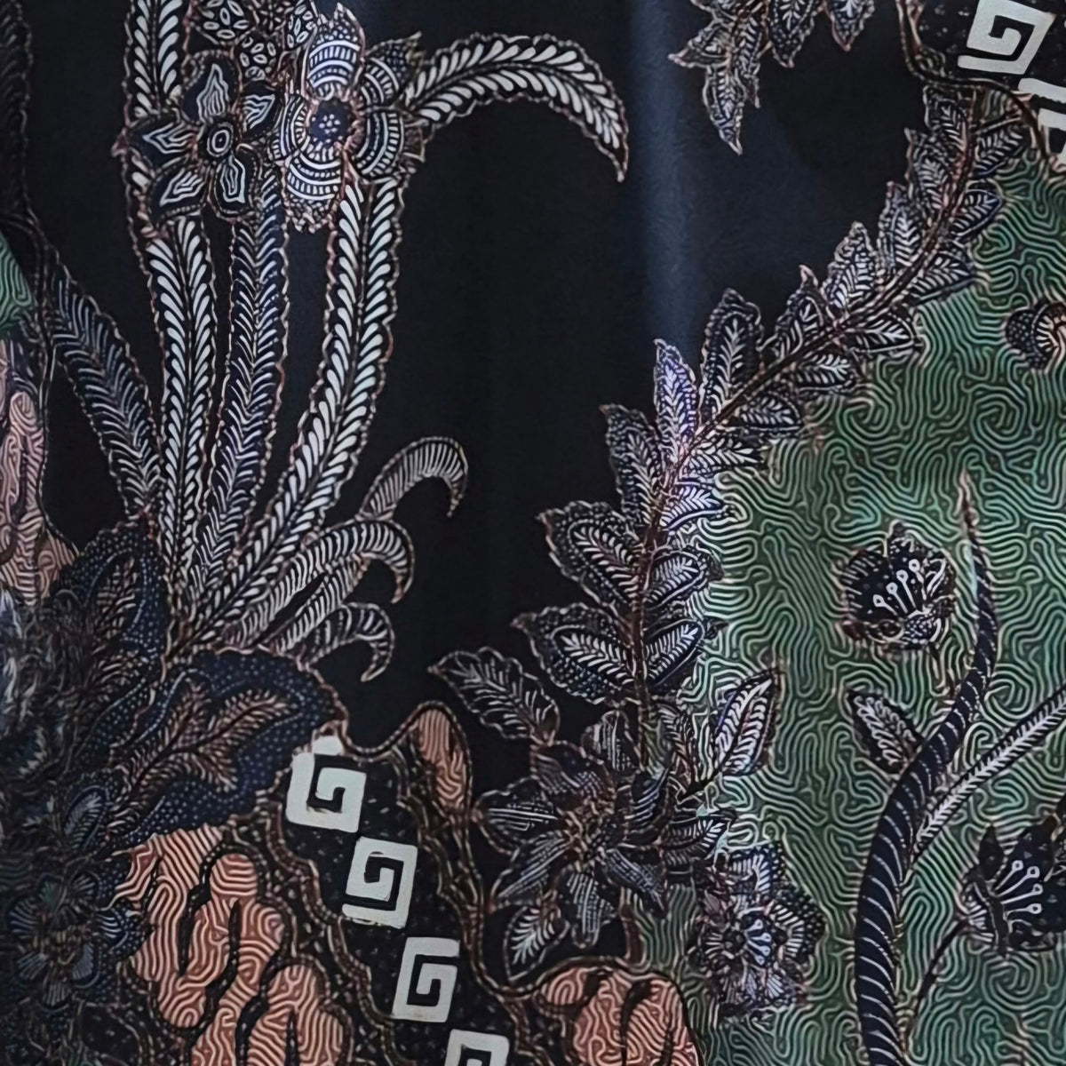 Regular Batik Men's Long Sleeve Shirt