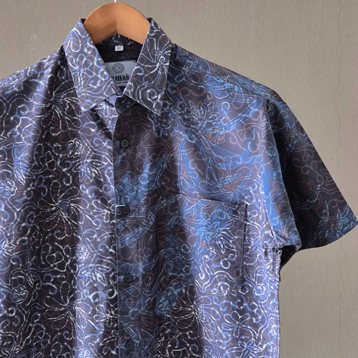 Batik Men's Short Sleeve Shirt