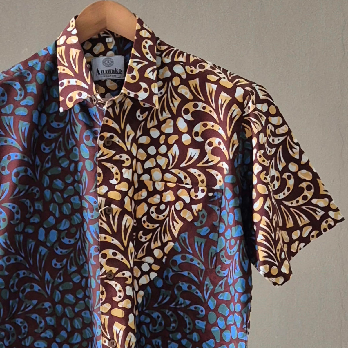 Batik Men's Short Sleeve Shirt