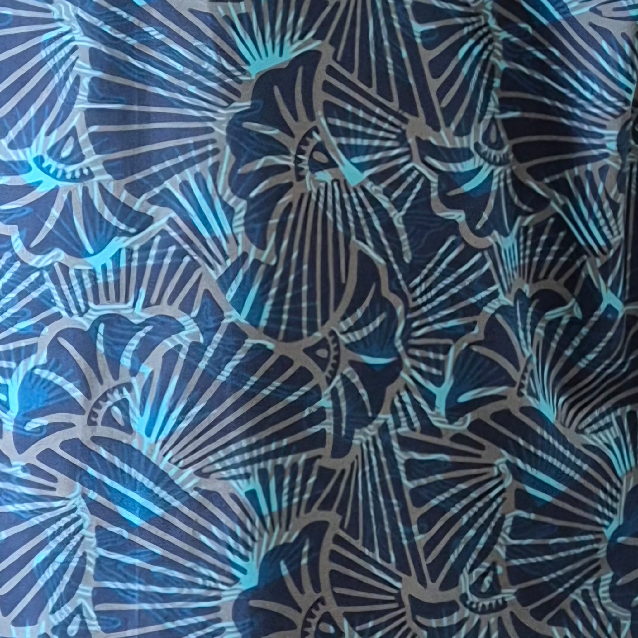 Batik Men's Short Sleeve Shirt - L