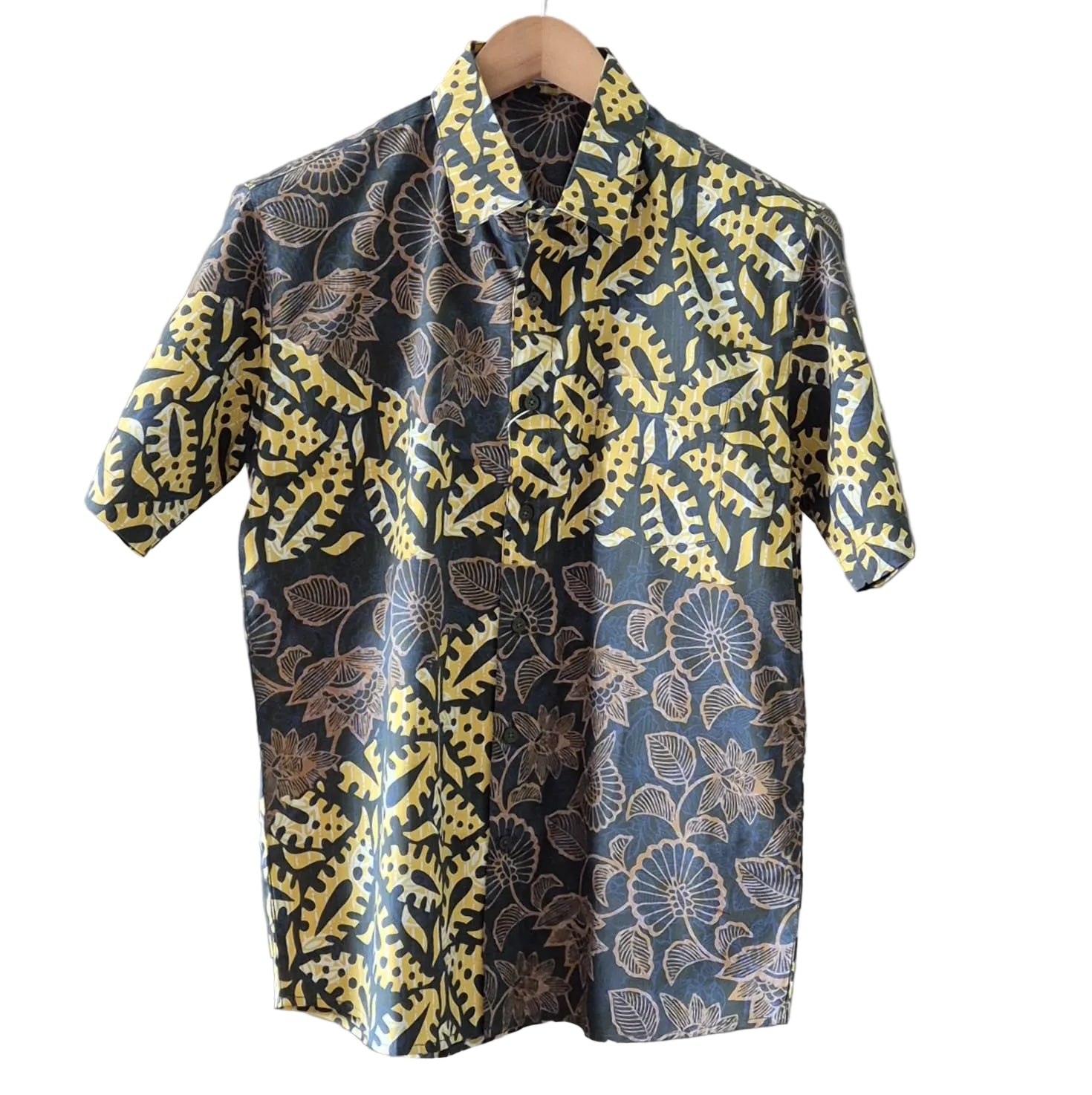 Batik Men's Short Sleeve Shirt - L