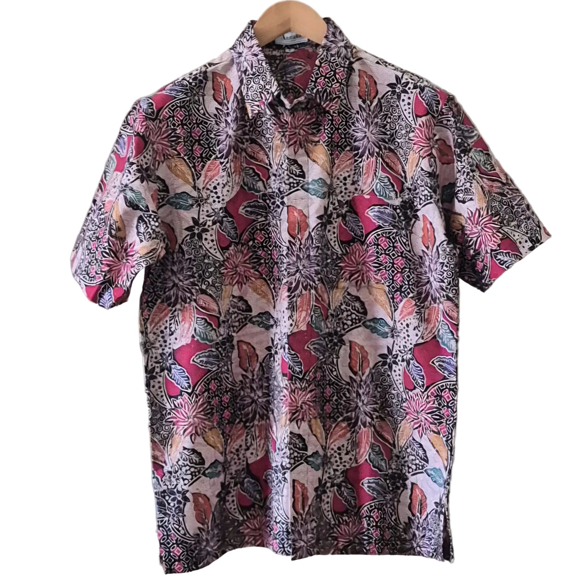 Regular Batik Men's Short Sleeve Shirt