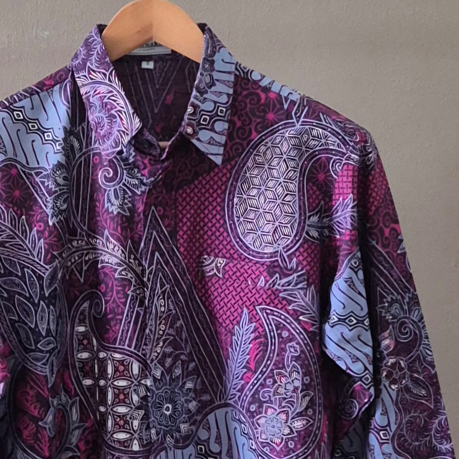 Regular Batik Men's Long Sleeve Shirt