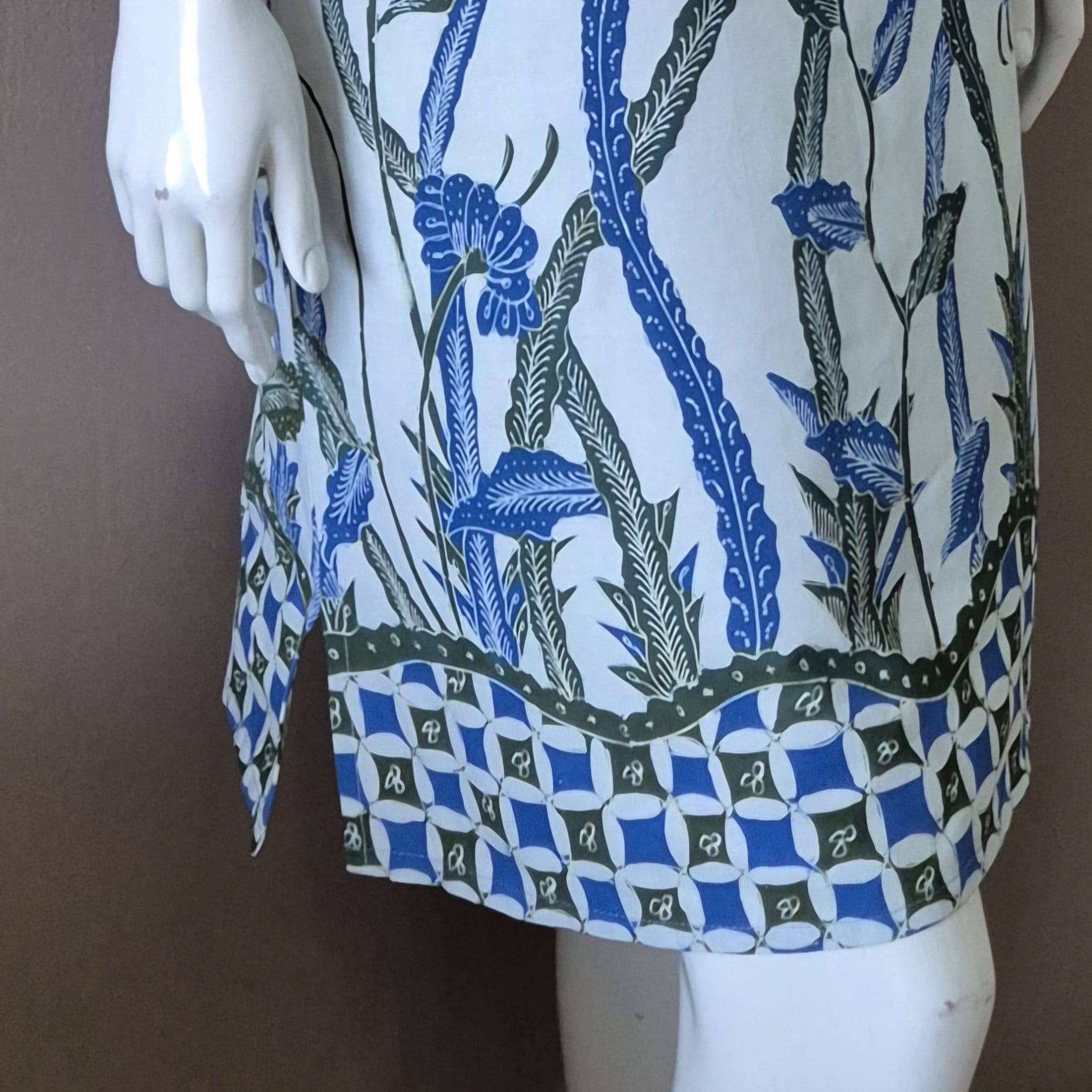 Batik Tulis 2 Buttons Cheongsam Relax Dress - XS