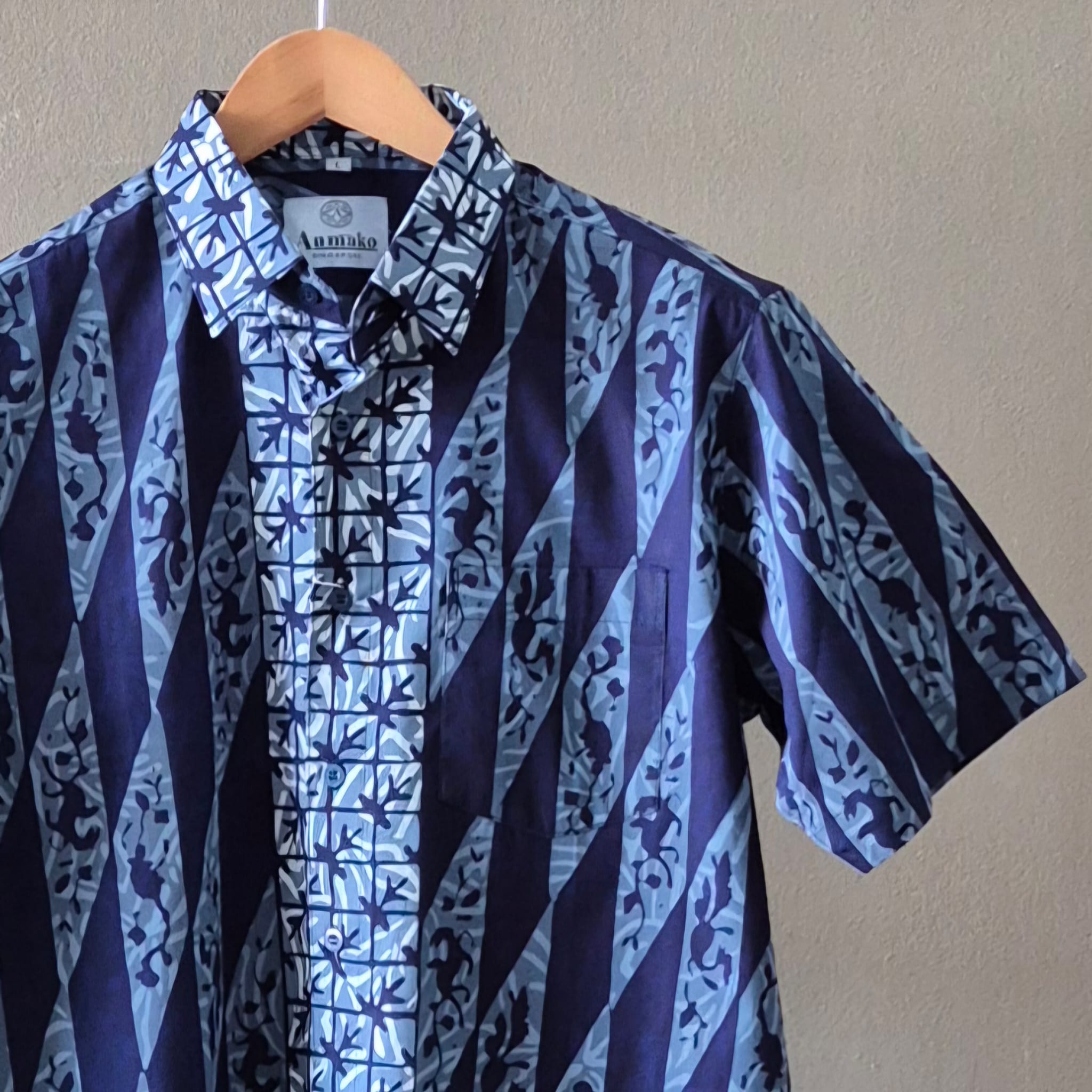 Batik Men's Short Sleeve Shirt